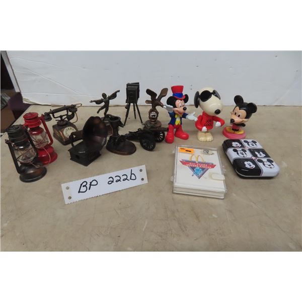 9 Pencil Sharpeners, 5- Disney Characters and 2 Sets 1991 Hockey Cards #1-25 and # 1-6