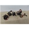 Image 8 : 9 Pencil Sharpeners, 5- Disney Characters and 2 Sets 1991 Hockey Cards #1-25 and # 1-6