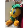 Image 3 : Large Tweety Bird Stuffy 29'' Tall