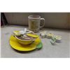 Image 4 : Lemon Décor: New Cookie Jar, Coffee Mug, Slogan Signs, Plastic Lemons and Dessert Bowl Set