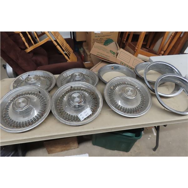 5 Hubcaps and 4 Beauty Rings