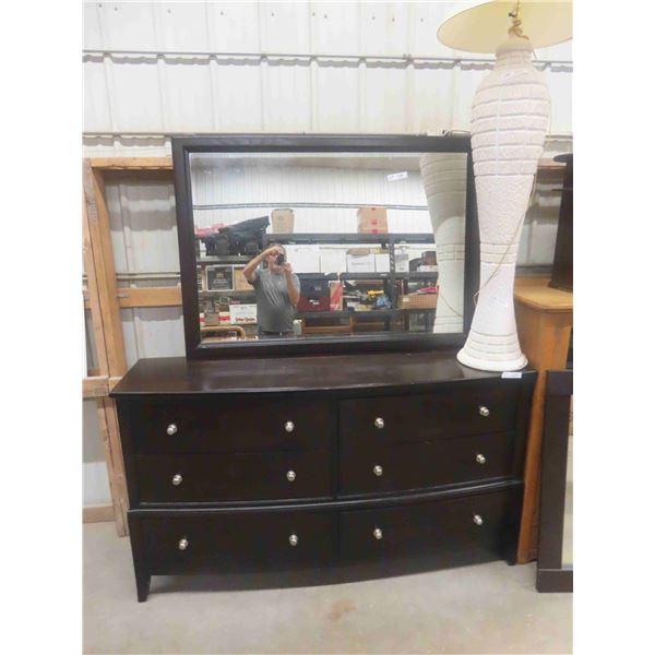 Modern Dresser 38'' x 67'' x 17'' with Mirror 38'' x 54'' 