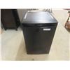 Image 1 : Danby Silhouette Bar Fridge 27'' x 19'' x 18'' 