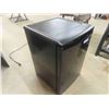 Image 2 : Danby Silhouette Bar Fridge 27'' x 19'' x 18'' 