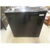 Image 1 : Danby Deep Freeze 33'' x 32'' x 21'' 