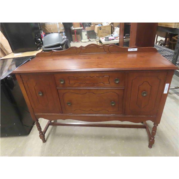 Buffet 41'' x 52'' x 18'' 