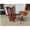 Image 1 : 2 Stands (1) 30'' x 12'' x 12'' & (1) 20'' H x 13'' Diam. 