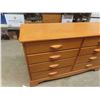Image 3 : Dresser 8 Drawers 33'' x 54'' x 18'' 
