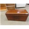 Image 1 : Cedar Chest 21'' x 42'' x 18'' 