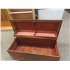 Image 4 : Cedar Chest 21'' x 42'' x 18'' 
