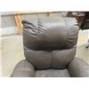 Image 2 : Leather/Leather Style Reclining Chair 