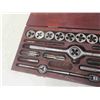 Image 4 : Tap and Die Set in a Wood Case 