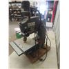 Image 6 : Craftsman 11'' Band Saw with Light 