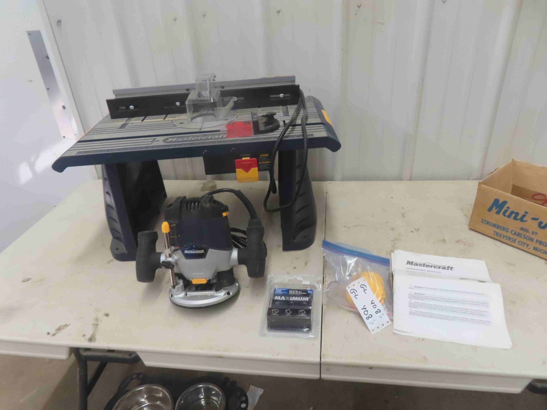 Mastercraft Plunge Router 10 Amp with Mastercraft Router