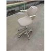 Image 3 : Swivel Rolling Chair