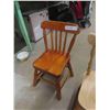Image 3 : 2 Child Wood Chairs