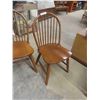 Image 2 : 4 Matching Wood Kitchen Chairs 