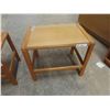 Image 5 : 2 Teak Stands 19'' x 23'' x 16 1/2''  |  18'' x 19'' x 15'' 