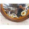 Image 4 : Mirror 24'' Diameter and Table Lamp 