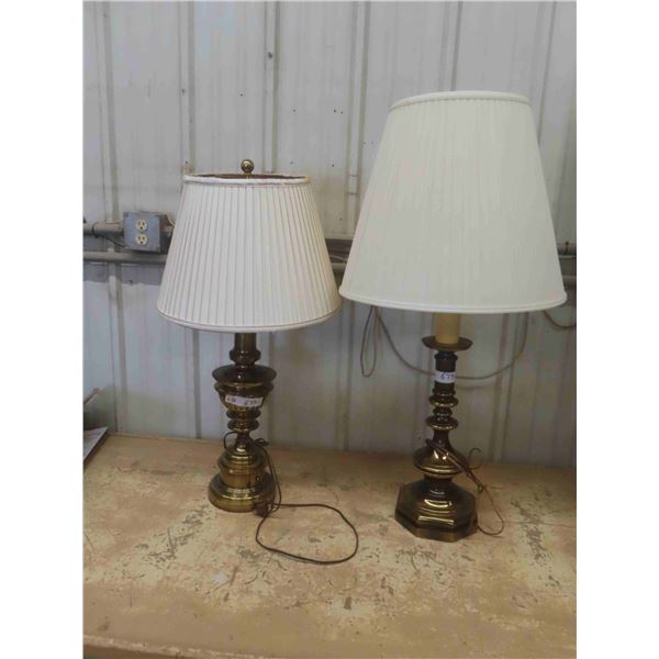 2 Table Top Lamps, Brass-Style. 