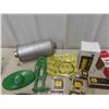 Image 6 : Tractor Parts: John Deere, Massey Ferguson, Bearings, Caps, 