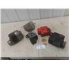 Image 1 : 5 Magnetos   