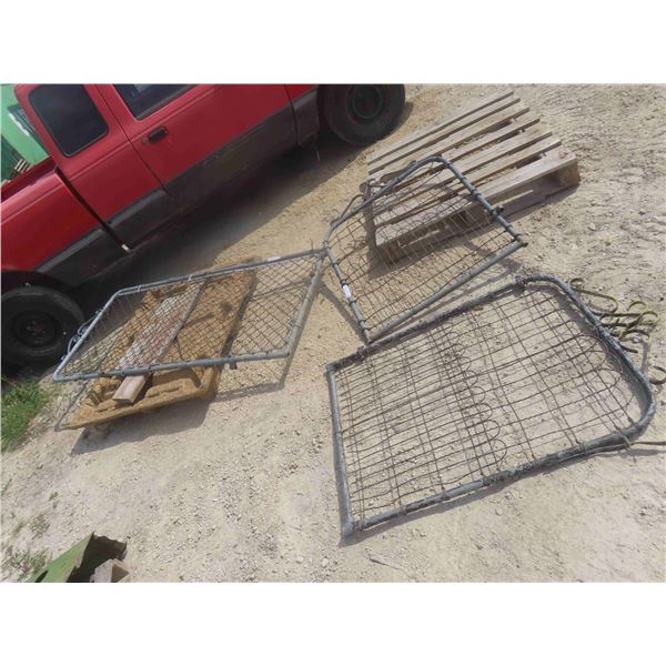 3 Yard Gates 