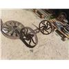 Image 4 : 4 Wood Spoked Auto Rims 