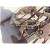 Image 4 : 4 Building Jacks 