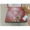 Image 7 : 2 Glass Trays, Carnival Berry Bowl, Vase & Glasses 