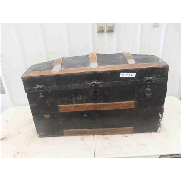 Round Top Trunk 19'' x 34'' x 17'' 