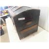 Image 2 : Round Top Trunk 19'' x 34'' x 17'' 