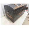 Image 4 : Round Top Trunk 19'' x 34'' x 17'' 