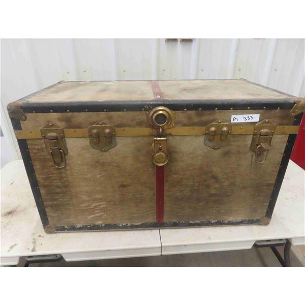 Trunk with Insert Tray 20 1/2'' x 36'' x 19'' 