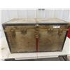 Image 1 : Trunk with Insert Tray 20 1/2'' x 36'' x 19'' 