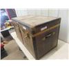 Image 2 : Trunk with Insert Tray 20 1/2'' x 36'' x 19'' 