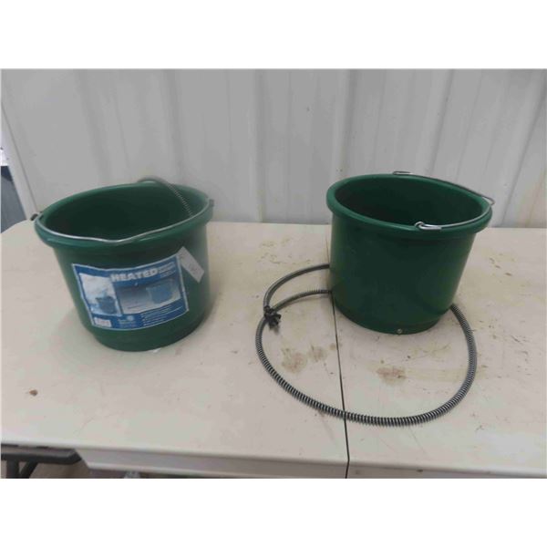 2 Heated Buckets, 2 Gallon 