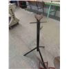 Image 4 : 3 Stands (2 Roller) 2 Ladder Jacks 
