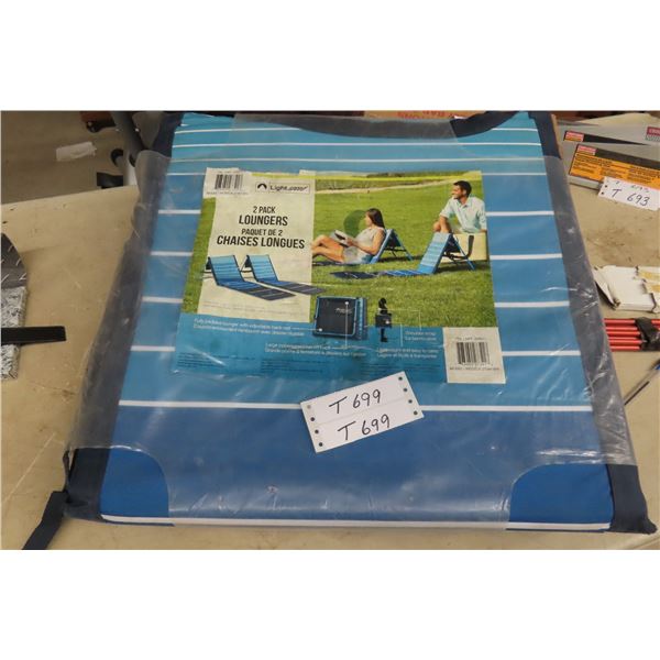 New 2 Pack Loungers
