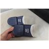 Image 3 : Curling Shoes Size 10 1/2 and 7 1/2  with Carrying Bag