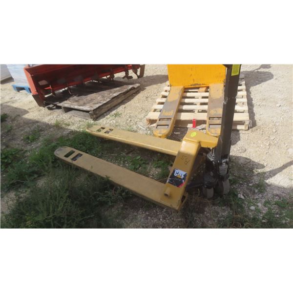 Cat 5500lb Pallet Jack 