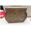 Image 3 : Wicker Style Basket with Lid, 2 Wood Framed Pictures 19'' x