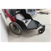 Image 9 : Instep Bicycle Pulling 2 Toddlers Cart with Flags & Rain 