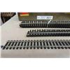 Image 2 : N Scale Train Set, Tracks & 6 Cars 