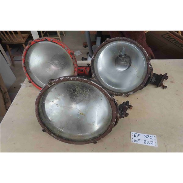 3 Vintage Spotlights (2) Have Cracked Glass 