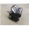 Image 3 : MotoMaster 13Amp 2 1/2 Gallon Air Compressor 