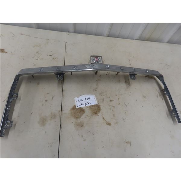 Chrysler Chrome Grill with Hood Ornament 