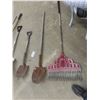 Image 2 : 6x Hand Yard Tools: Spade Shovels Rakes