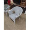 Image 5 : Wicker Table 29"h x 36"w and one chair 