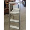 Image 2 : Aluminum Step Ladder 5'